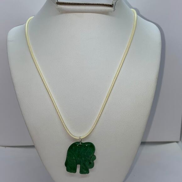 Handmade Cream Wax Green Elephant Necklace - Picture 1 of 7